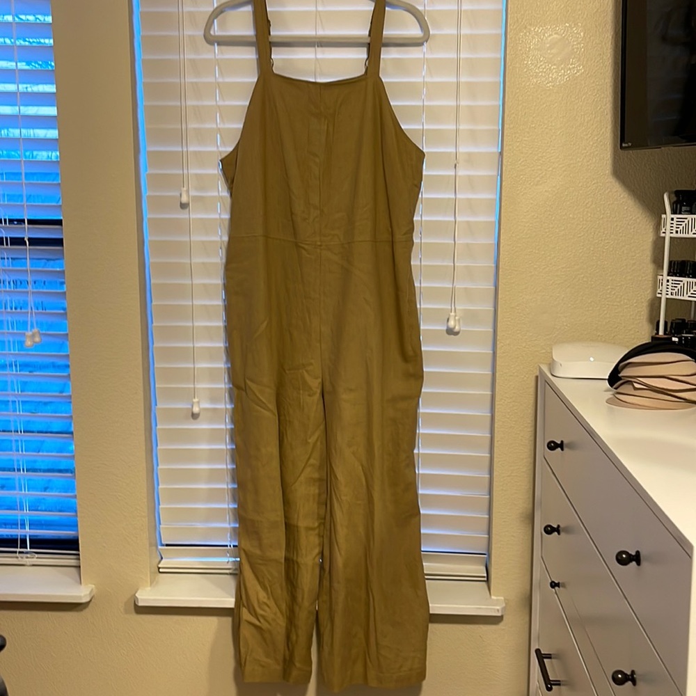 Jumpsuit, size large (L)